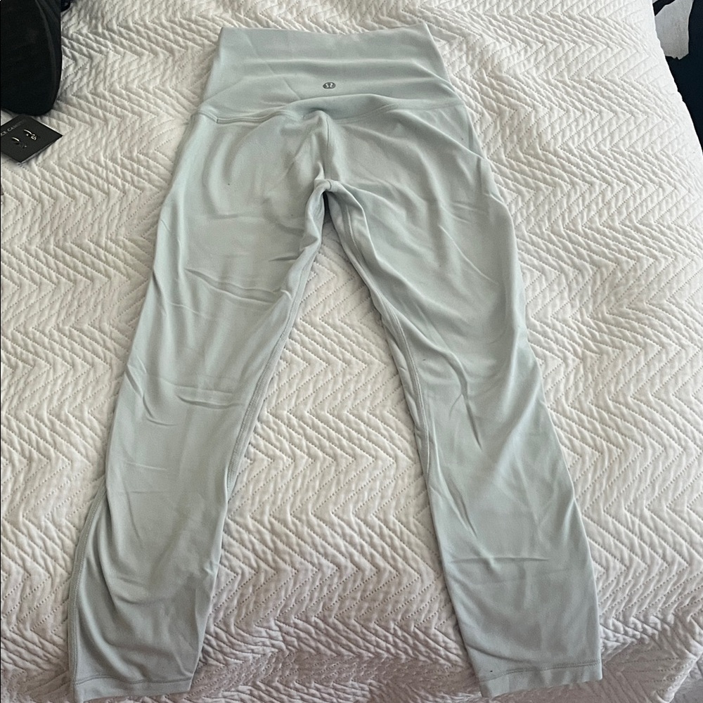 LULULEMON POWDER BLUE LEGGINGS